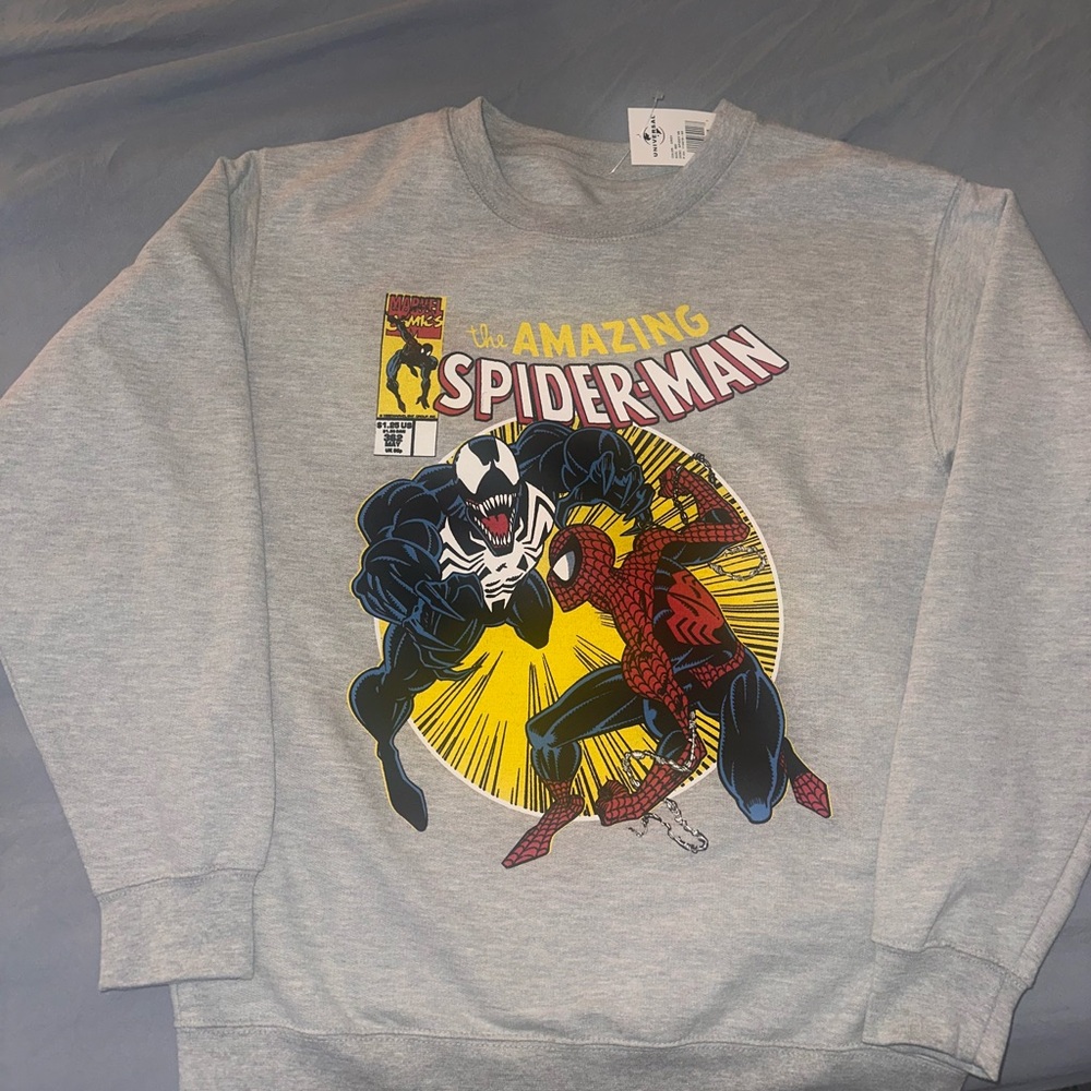 the amazing spiderman graphic sweatshirt!